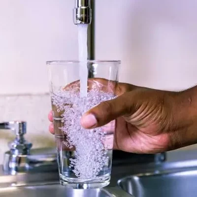 Agua sin cal